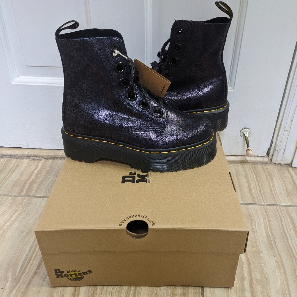 Dr. Martens Molly Platform Black Boot